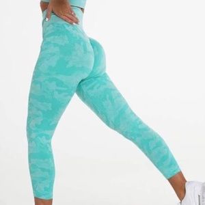 NVGTN Camo Leggings in Mint